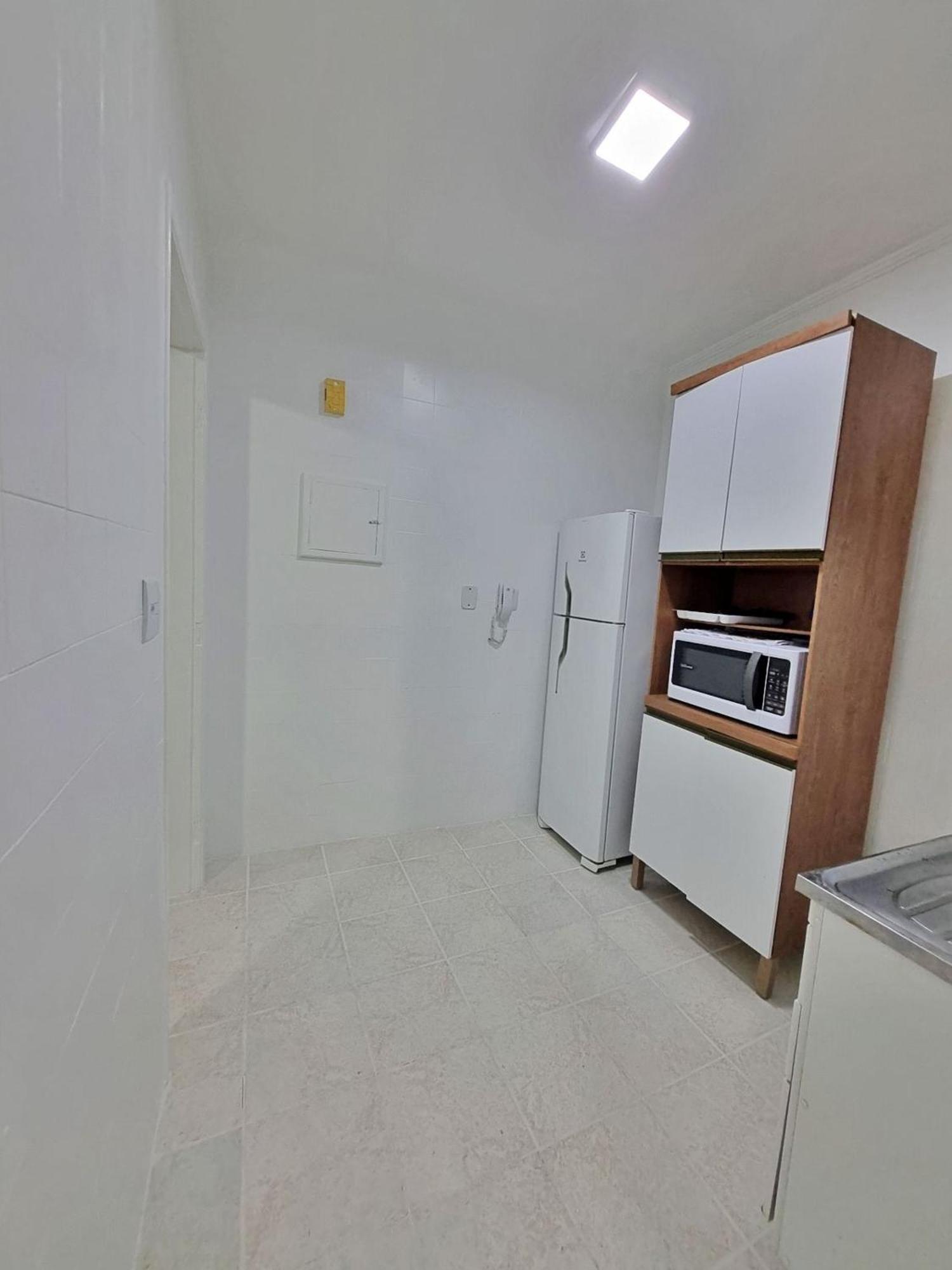 Ferienwohnung 01 Dorm Reformado C/Ar Cond, Wi-Fi, 1 Vaga, Enseada, Prox Ao Pao De Acucar Guarujá Exterior foto